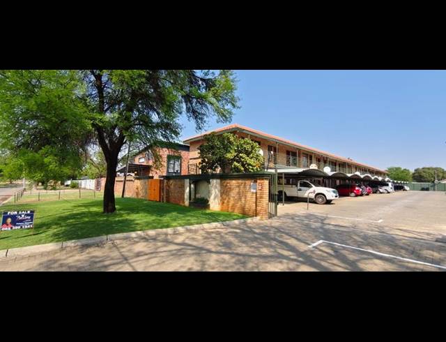 1 BEDROOM APARTMENT FOR SALE IN KANNONIERS PARK